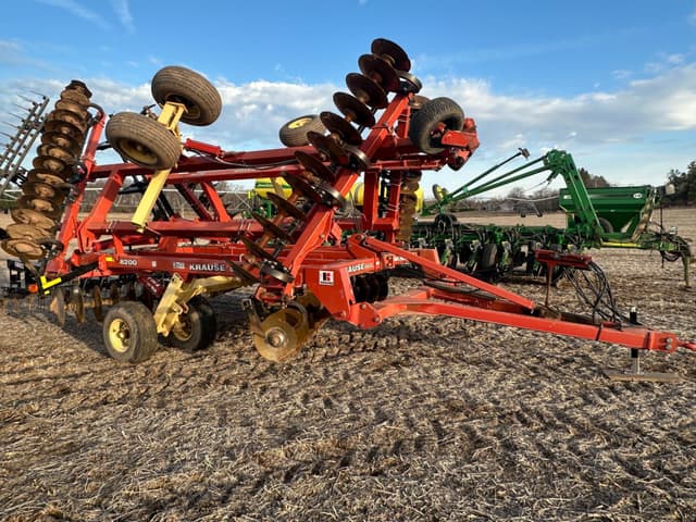 Image of Kuhn Krause 8200 equipment image 3