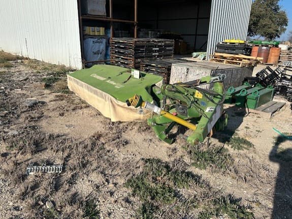 Image of Krone EasyCut R320 equipment image 2