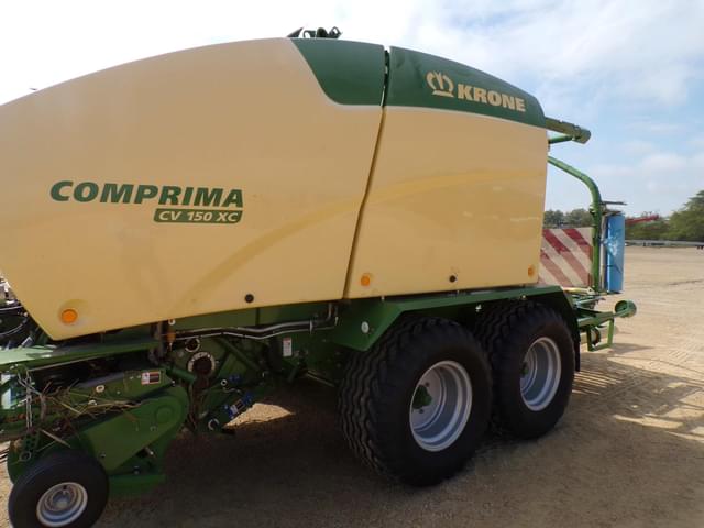 Image of Krone Comprima CV150XC equipment image 3
