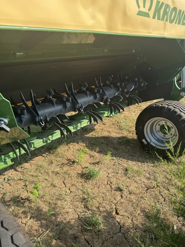 Image of Krone EasyCut TS320CV equipment image 4