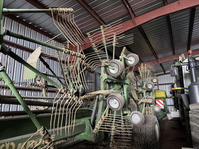 Image of Krone Swadro 2000 equipment image 2