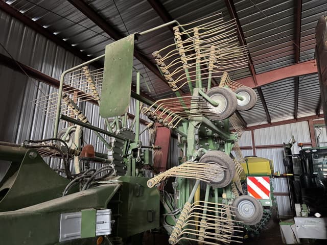 Image of Krone Swadro 2000 equipment image 4