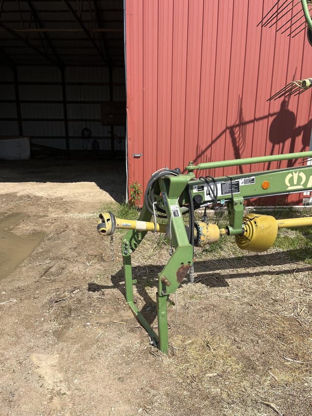 Image of Krone Swadro 810 equipment image 3