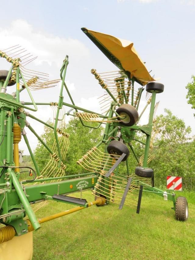 Image of Krone Swadro 810 equipment image 4