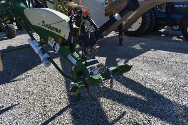 Image of Krone Swadro TS740 equipment image 4