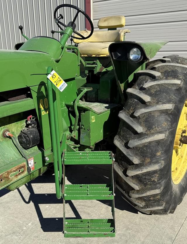 Image of John Deere 4020 equipment image 3