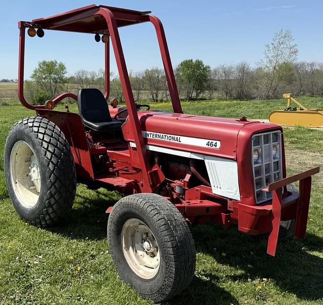 Image of International Harvester 464 equipment image 2