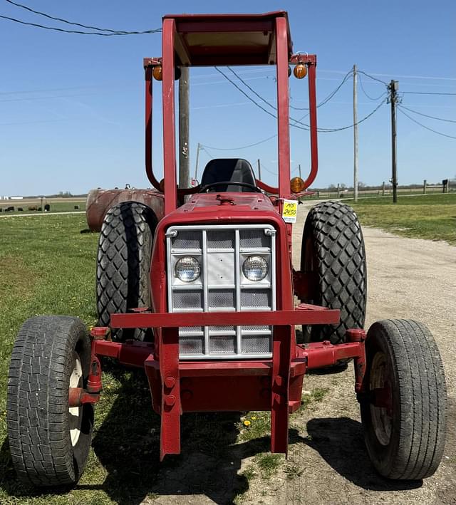 Image of International Harvester 464 equipment image 4