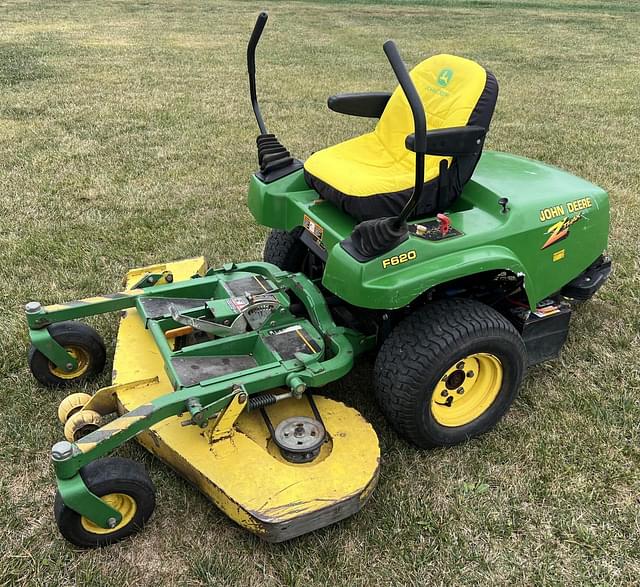 Image of John Deere F620 equipment image 1