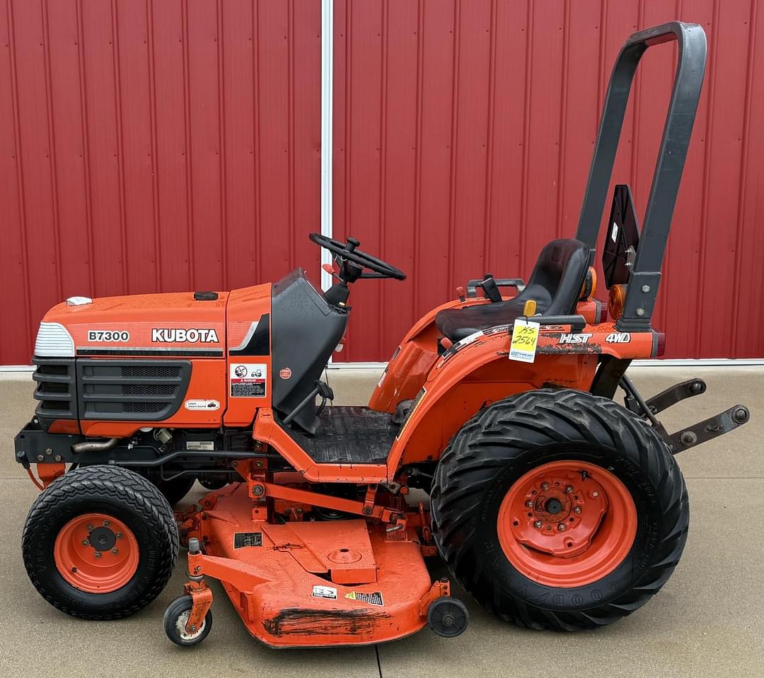 Image of Kubota B7300 Image 0