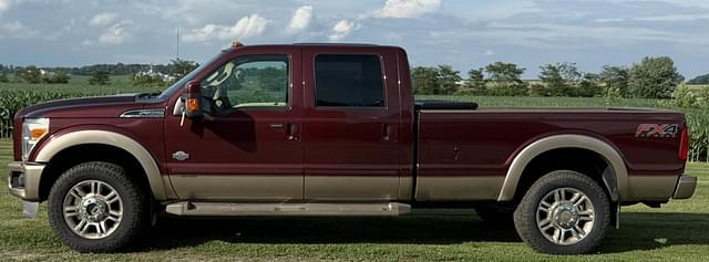Image of Ford F-350 equipment image 2