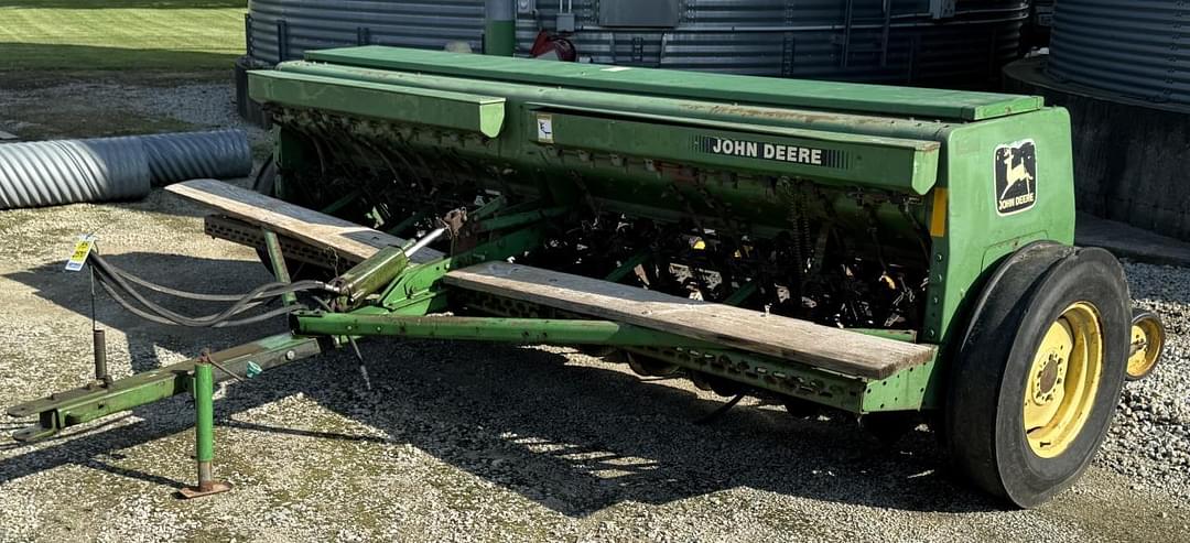 Image of John Deere 450 Primary image