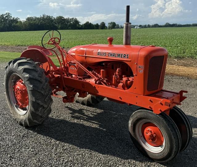 Image of Allis Chalmers WD45 equipment image 2