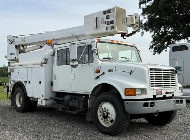 Image of International 4700 equipment image 3