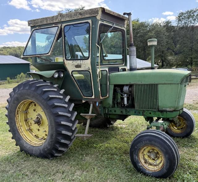 Image of John Deere 3020 equipment image 1