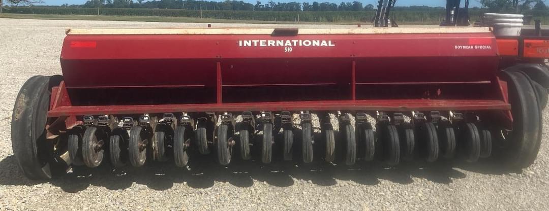 Image of International Harvester 510 Image 1