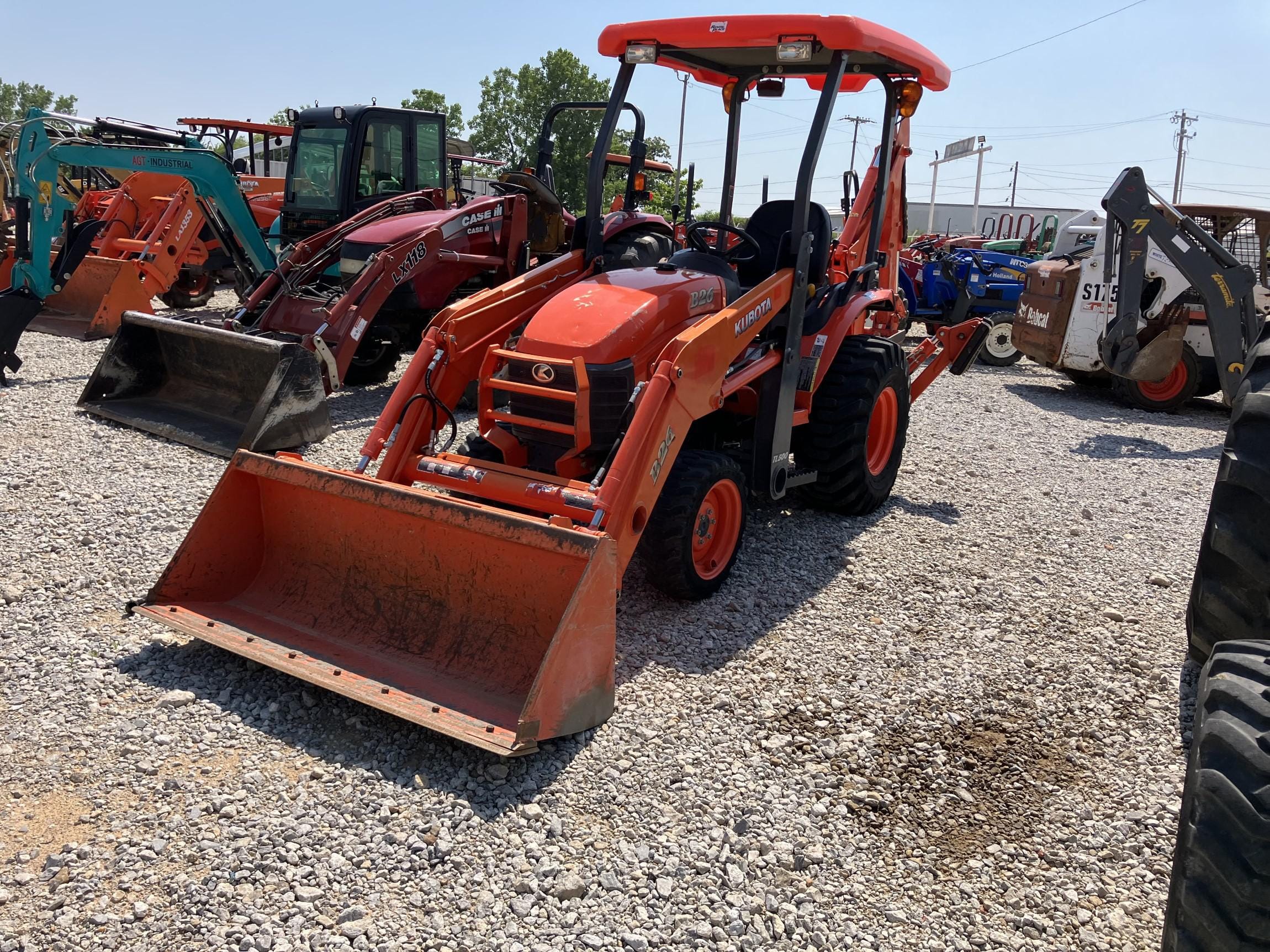 Main image Kubota B26