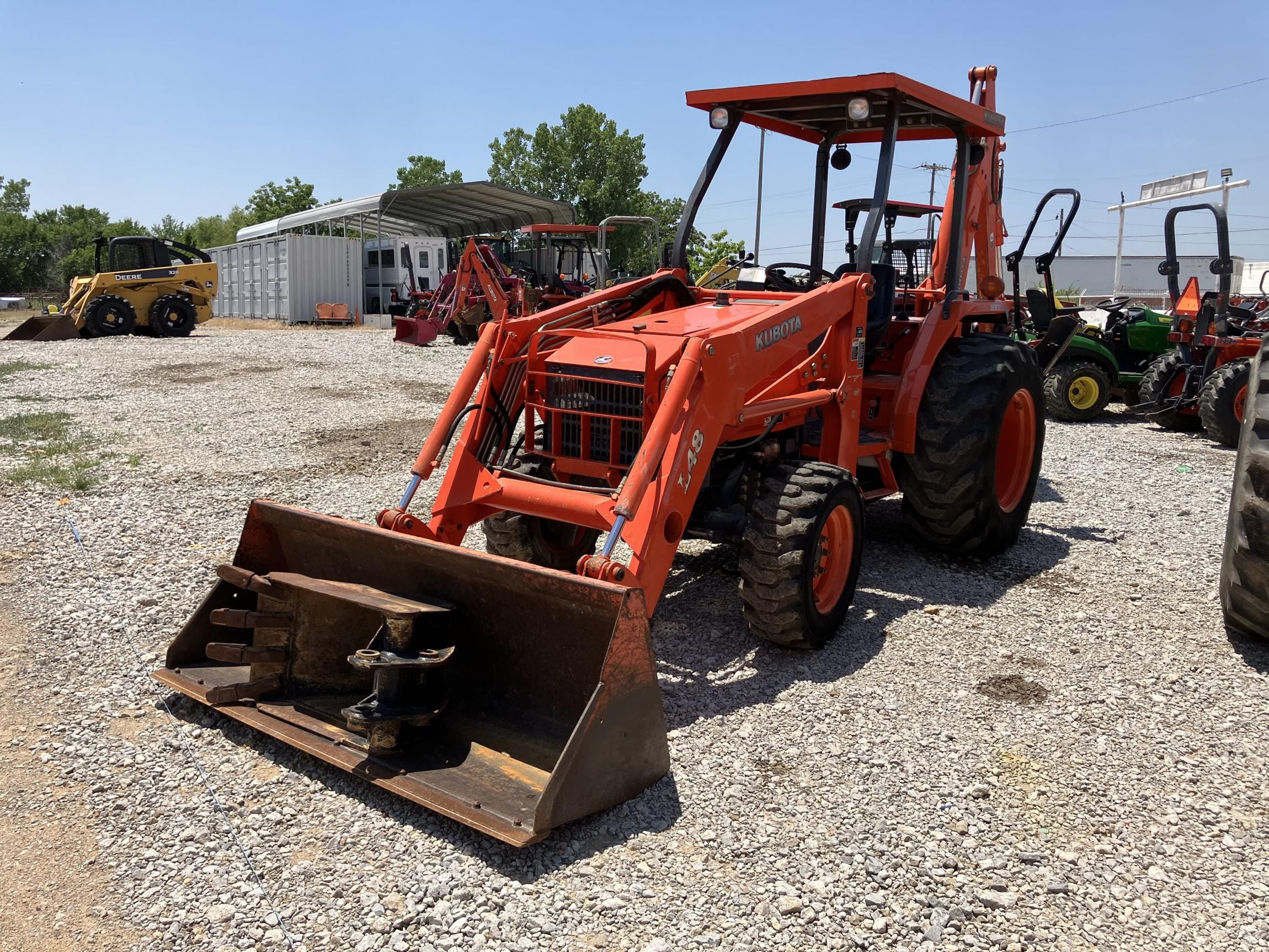 Main image Kubota L48