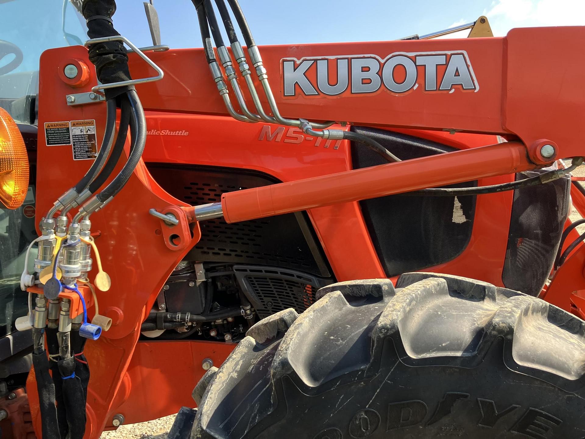 Kubota M5111 Tractors 100 to 174 HP for Sale Tractor Zoom
