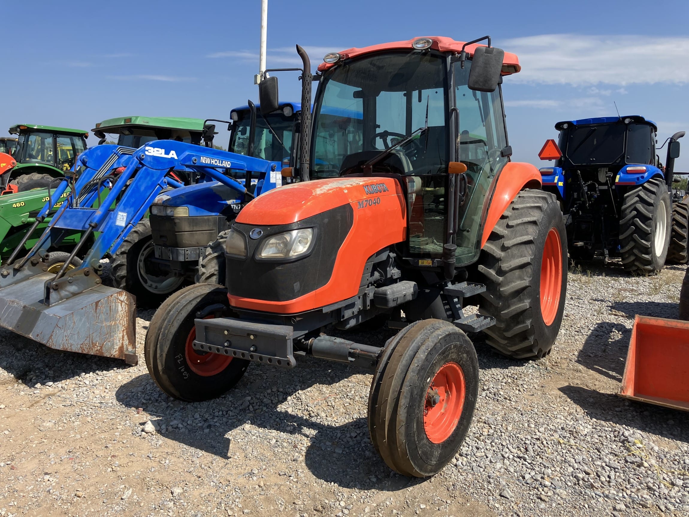 Main image Kubota M7040