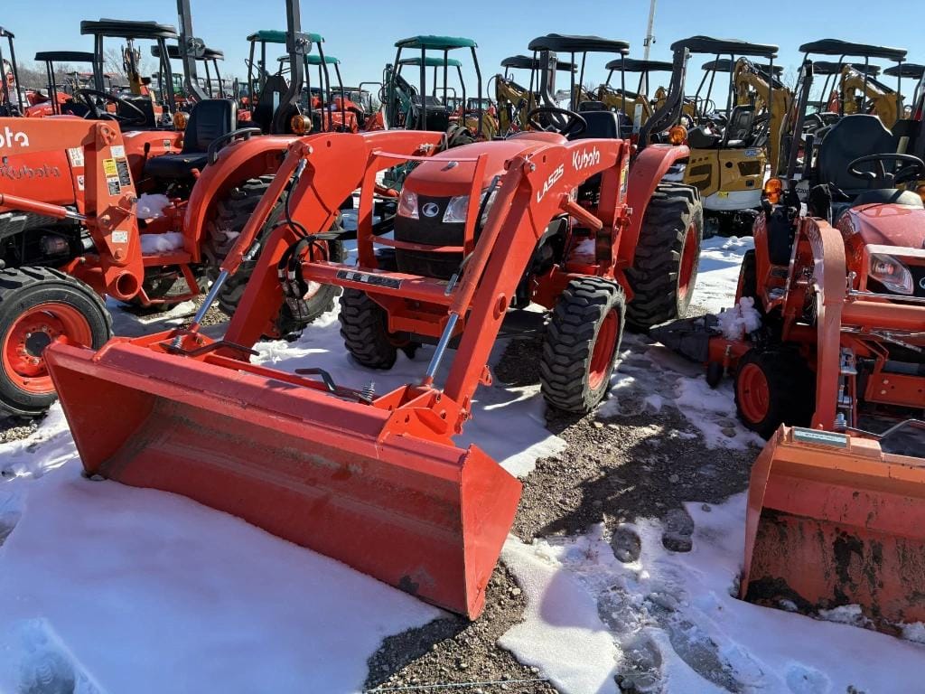 Kubota L2501DT Equipment Image0