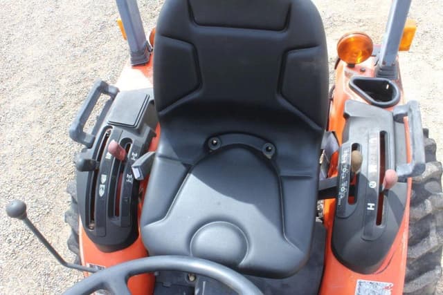 Image of Kubota B2920 equipment image 4