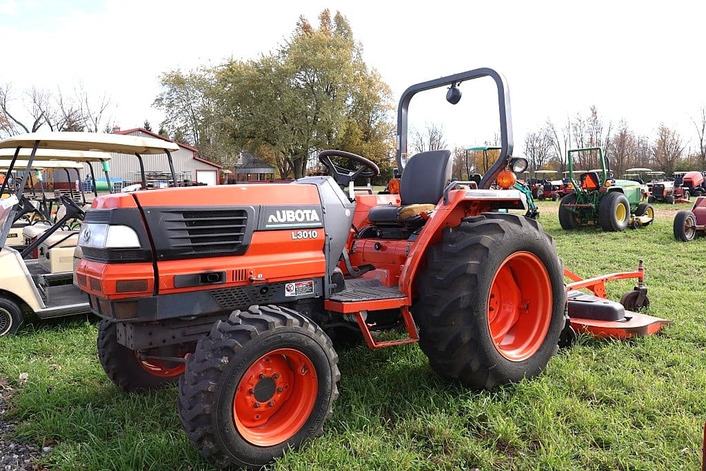 Image of Kubota L3010 Primary image