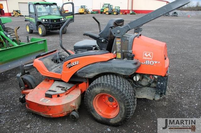 Image of Kubota ZD331 equipment image 2