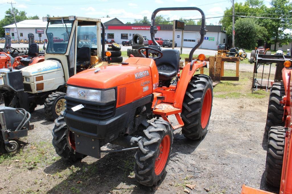 Main image Kubota L3400