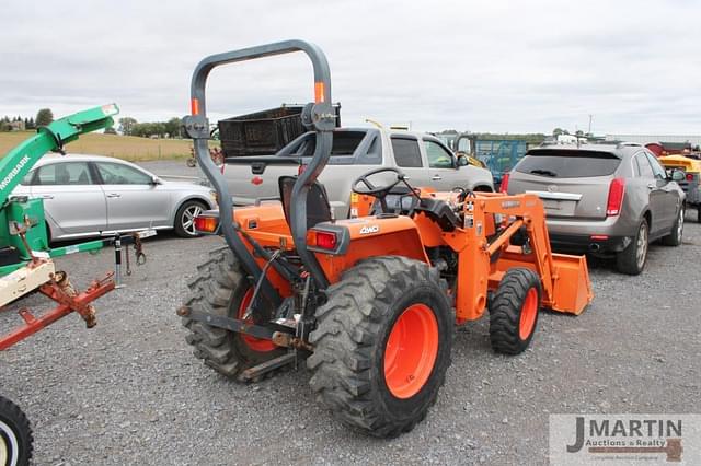 Image of Kubota L3400 equipment image 3