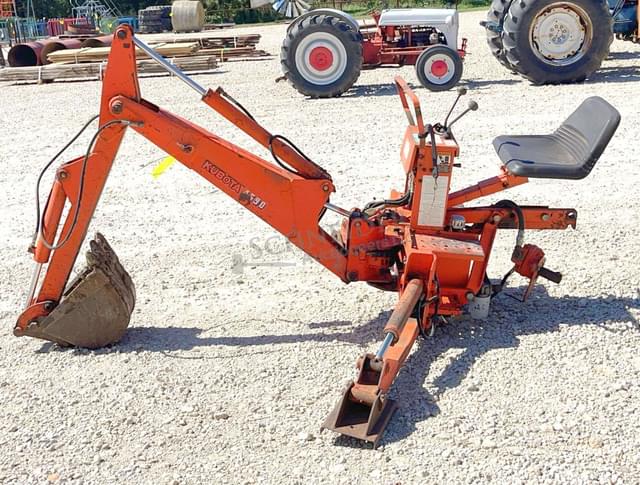 Image of Kubota 4590 equipment image 3