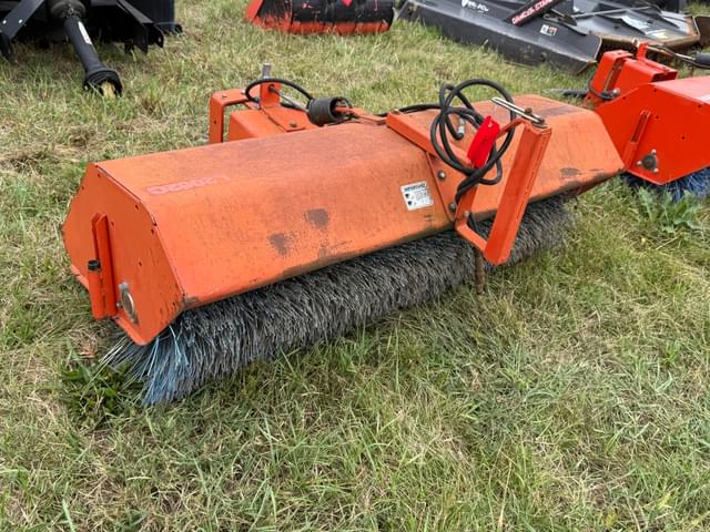 Image of Kubota L2062C equipment image 1