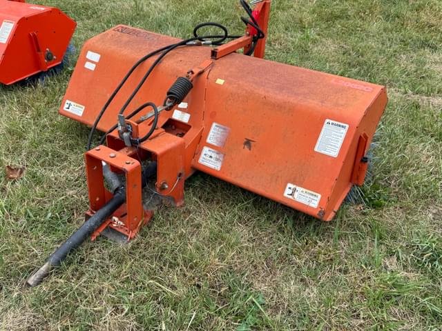 Image of Kubota L2062C equipment image 3