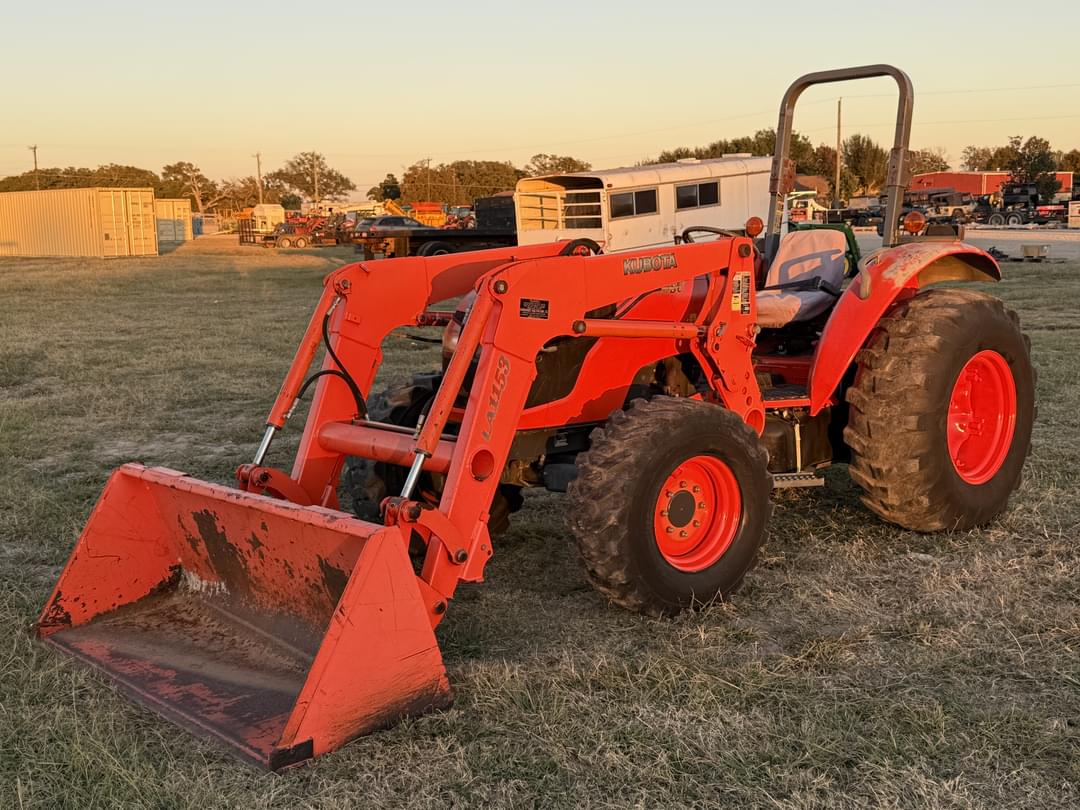 Image of Kubota M7040DT Primary image