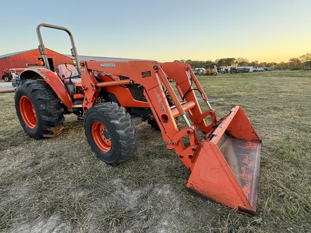 Image of Kubota M7040DT equipment image 1