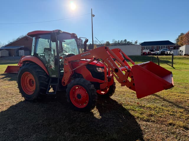 Image of Kubota M7060 equipment image 2