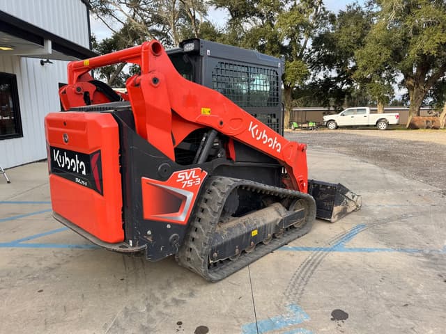 Image of Kubota SVL75-3 equipment image 2