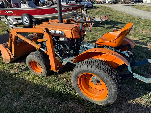 Image of Kubota B6000 equipment image 1