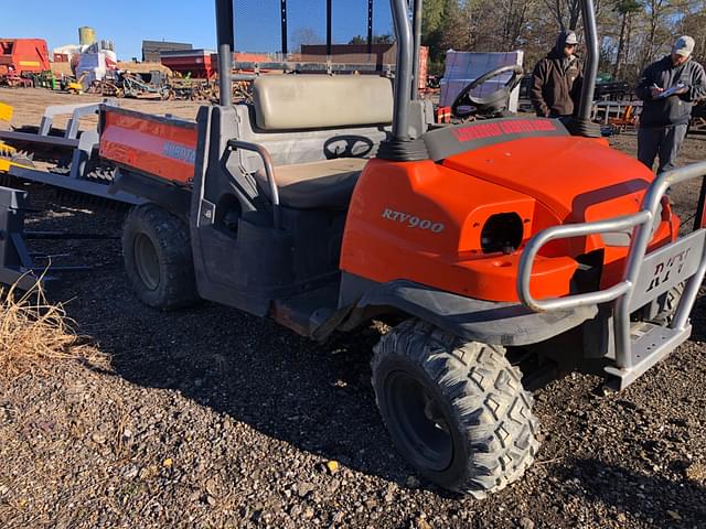 Image of Kubota RTV900 equipment image 1