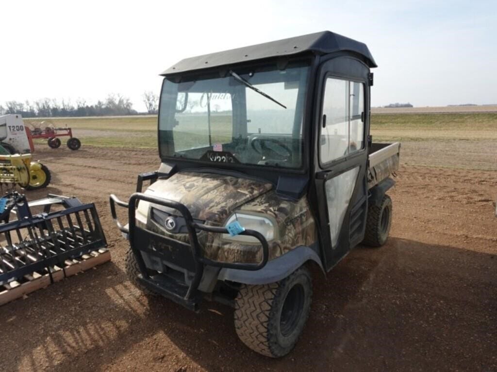 Kubota RTV900 Equipment Image0