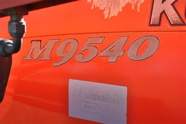 Image of Kubota M9540 equipment image 3