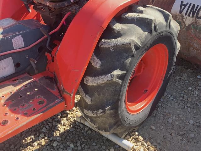 Image of Kubota B1550 equipment image 3