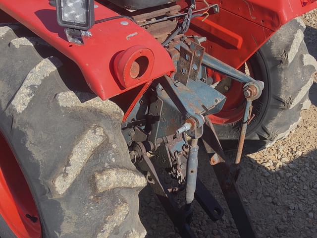 Image of Kubota B1550 equipment image 4