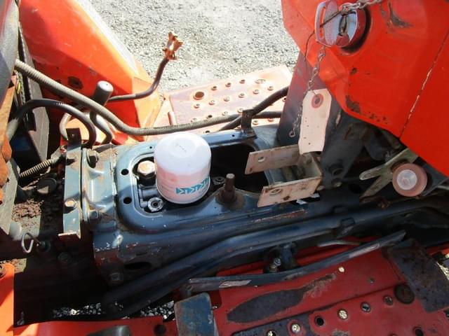Image of Kubota B1550 equipment image 4