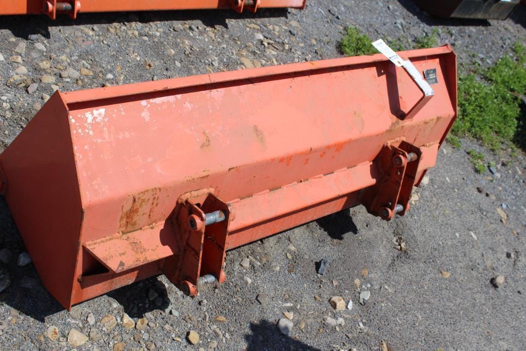 Main image Kubota B1616