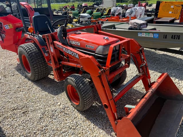 Image of Kubota B1700 equipment image 3