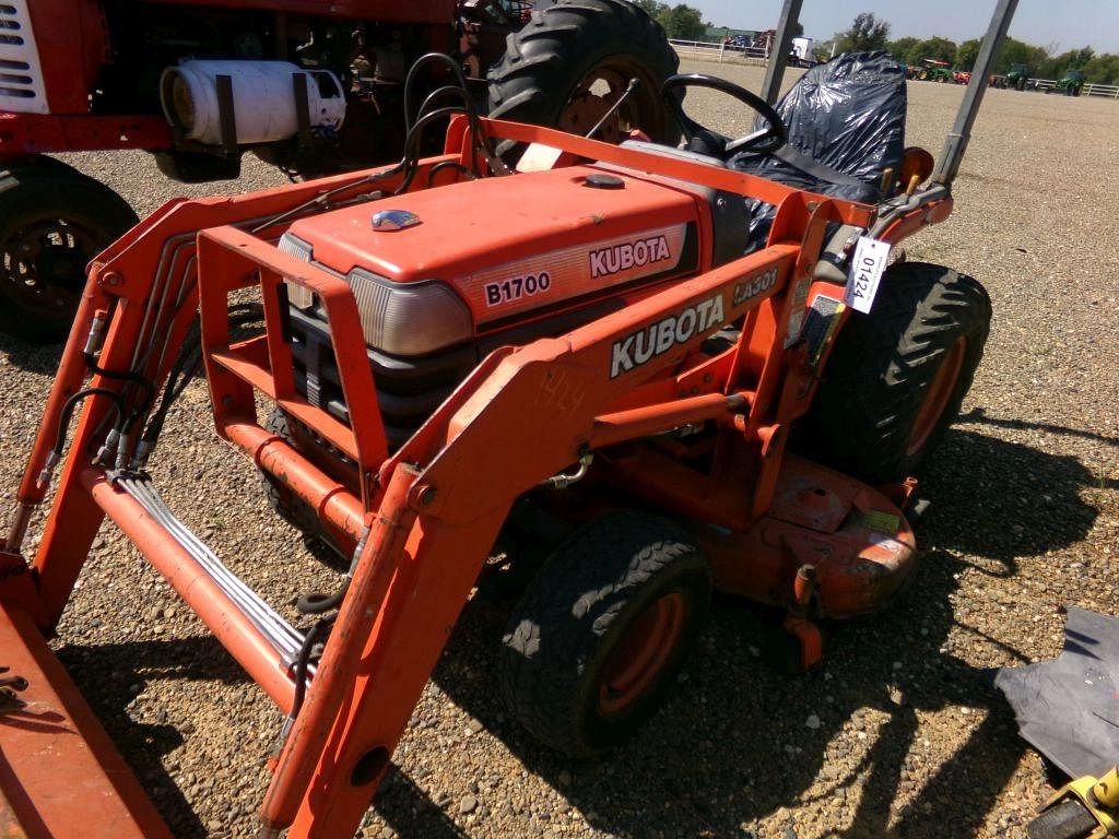 SOLD - KUBOTA B1700 ROPS 4WD W/ LA301 LDR BUCKET & BELLY MOWER Tractors ...