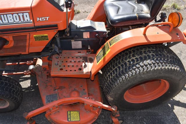Image of Kubota B1750 equipment image 4