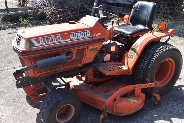 Image of Kubota B1750 equipment image 3