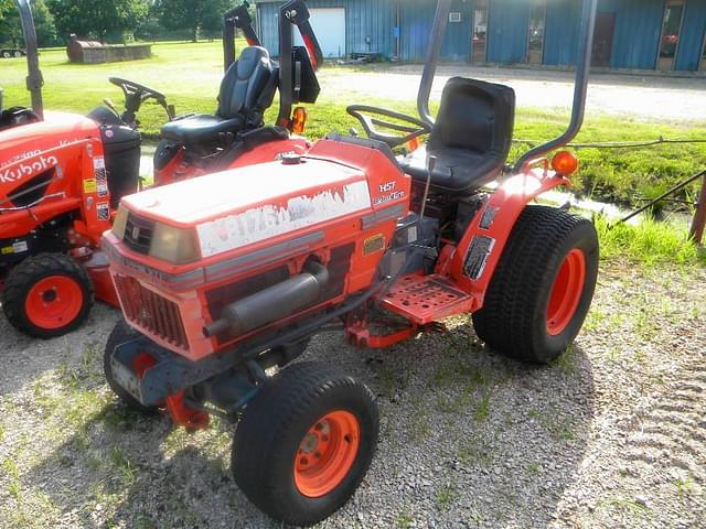 Image of Kubota B1750 equipment image 1